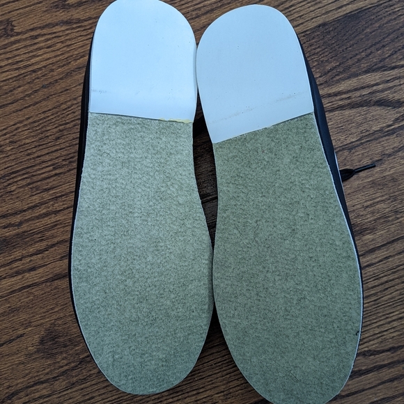 Bowling Shoes - Picture 6 of 6